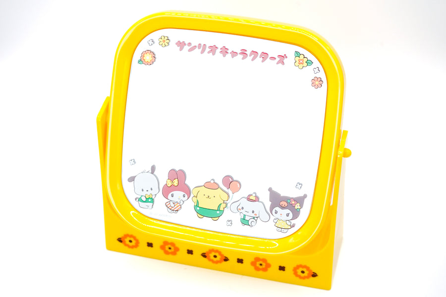 Sanrio Mirror Retro Room Hello Kitty & Friends