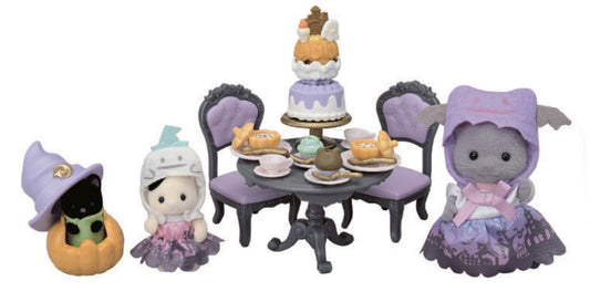 Calico Critters Halloween Surprise Party Set